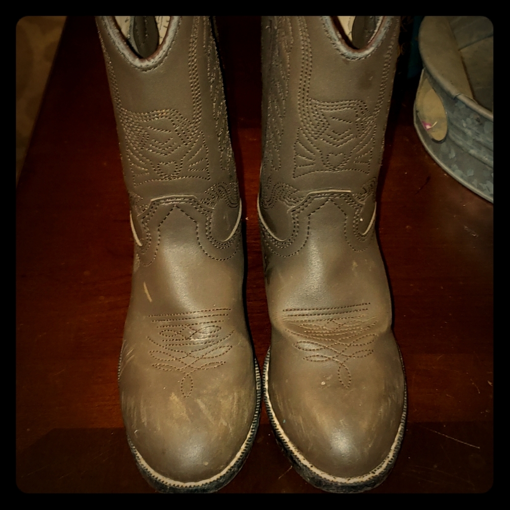 Child boots